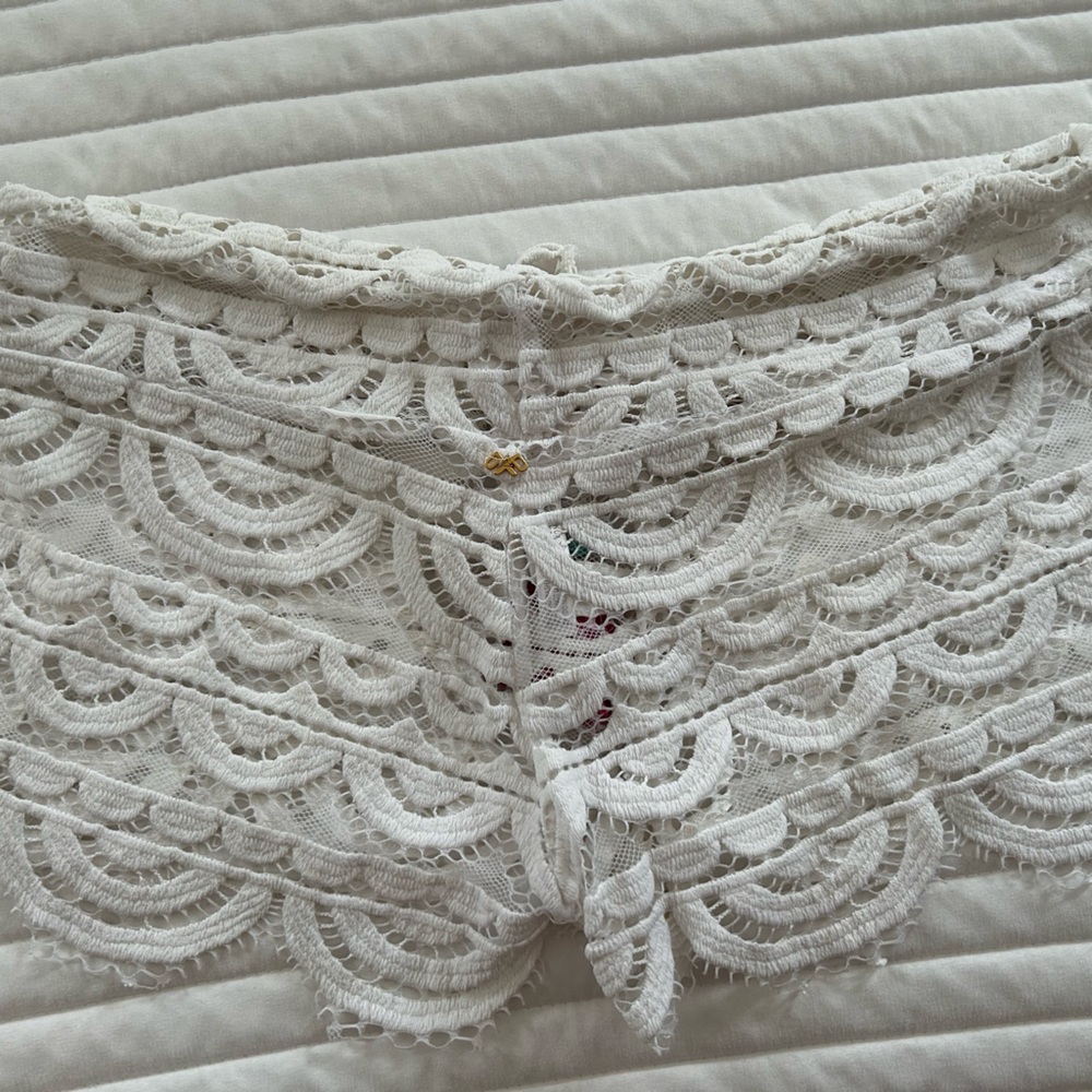 PilyQ lace shorts